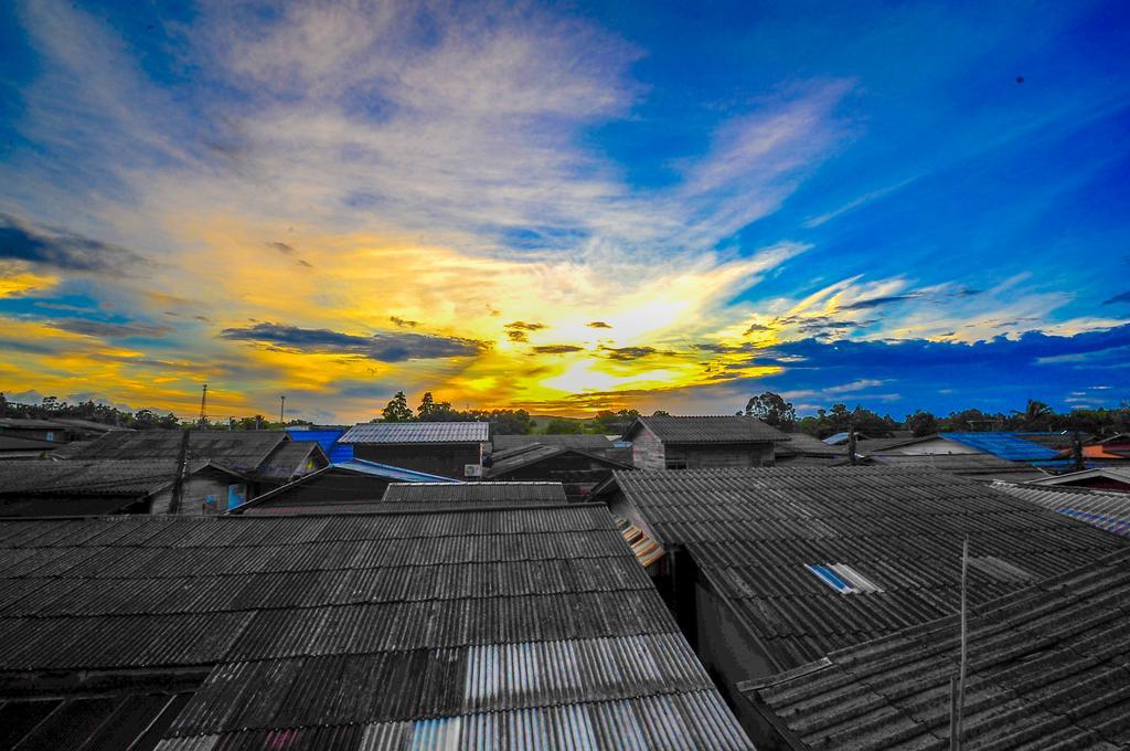 Auberge de jeunesse Lenoi Buri à Phatthalung Extérieur photo